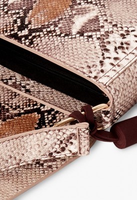 L. Tassel Shoulder Bag